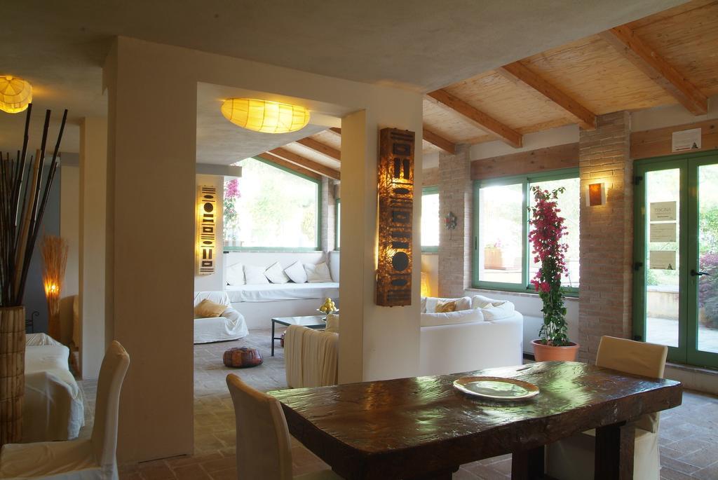 Le Torracce Agriturismo Olistico Otel Valfabbrica Dış mekan fotoğraf