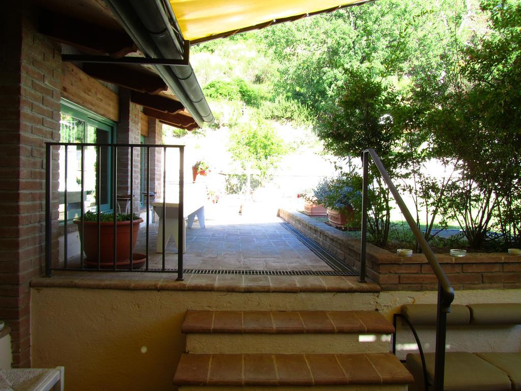 Le Torracce Agriturismo Olistico Otel Valfabbrica Dış mekan fotoğraf
